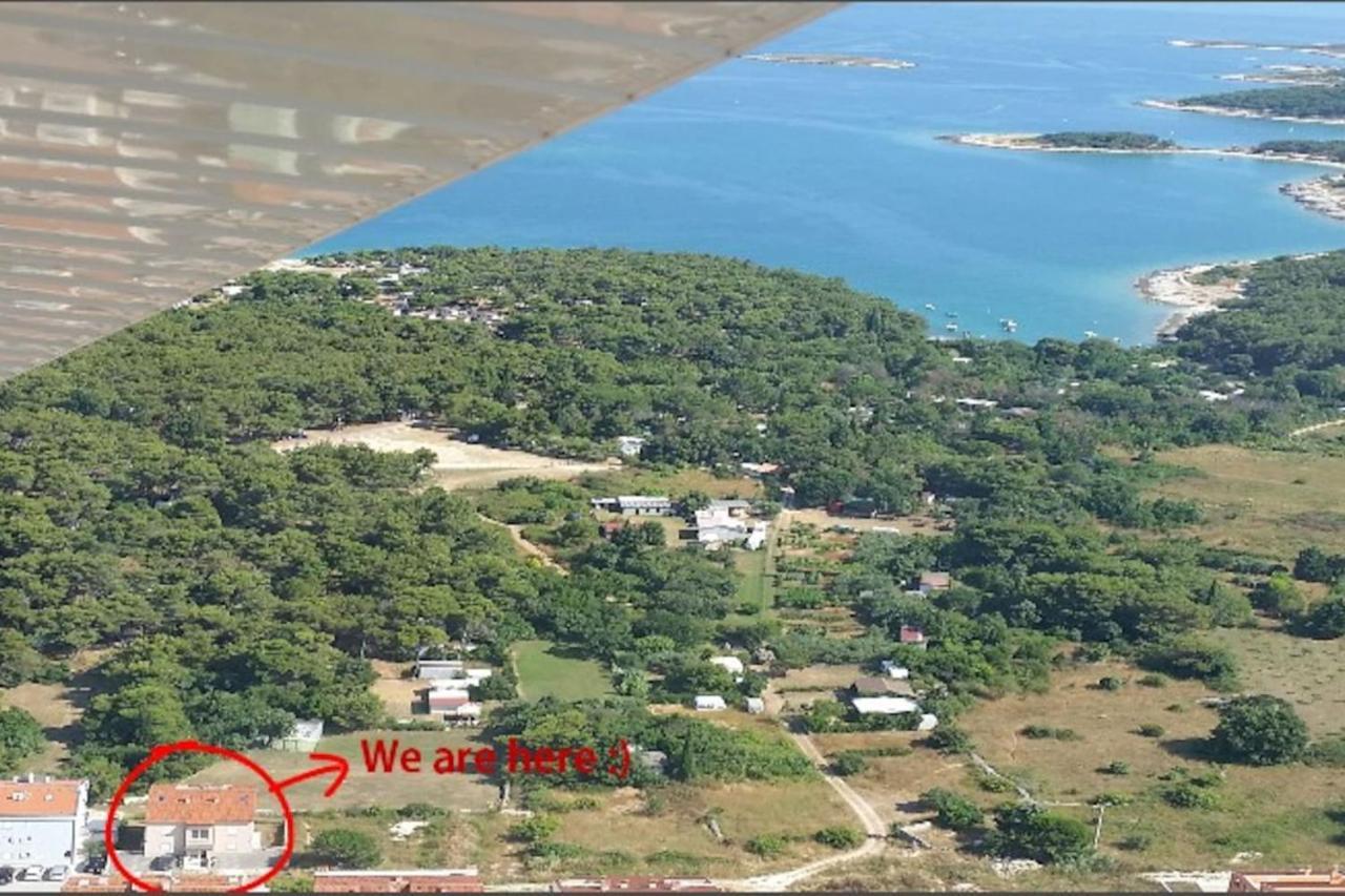 Apartment Punta Premantura E With Garden Εξωτερικό φωτογραφία