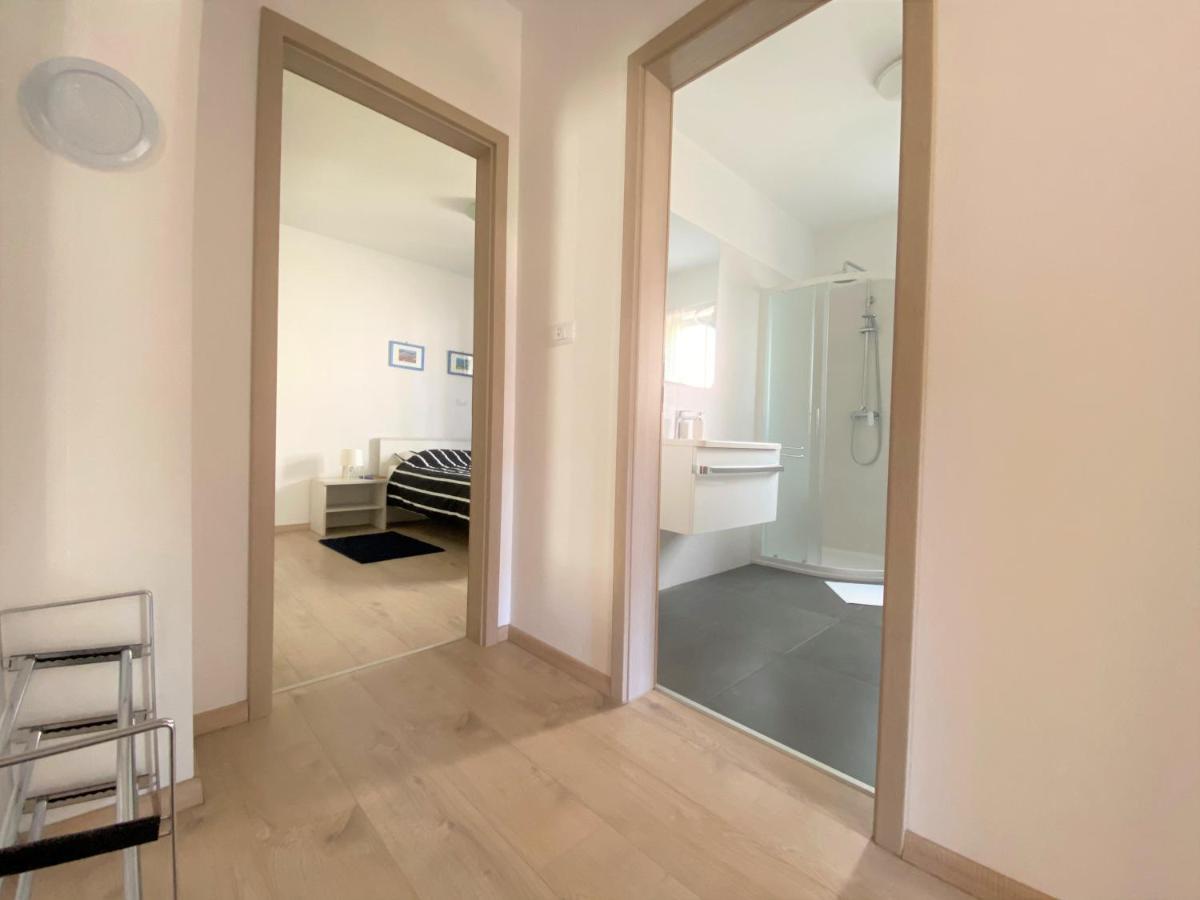 Apartment Punta Premantura E With Garden Εξωτερικό φωτογραφία
