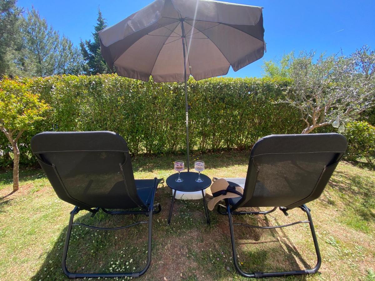 Apartment Punta Premantura E With Garden Εξωτερικό φωτογραφία